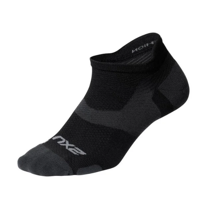 2XU UA5042E Vectr Lightcushion No Show Socks